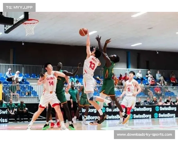 中国U19男篮战胜喀麦隆收获第13名 赛场拼搏展现青春风采 中国U19男篮战胜喀麦隆收获第13名 赛场拼搏展现青春风采